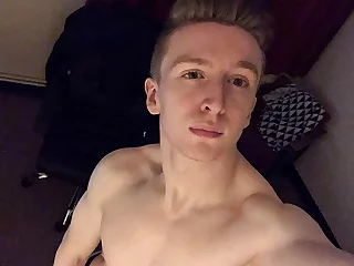 Sporty Guy Jizzes For You - Alexander Light